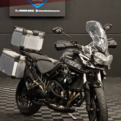 TRIUMPH TIGER 800 XRT TRIUMPH TIGER 800 XRT